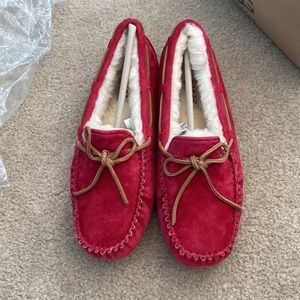 BNIB brand new in box UGG Data Loafer